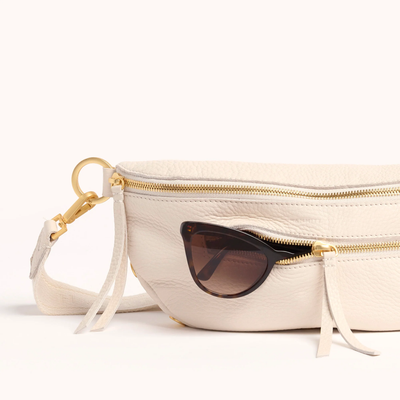 CHARLES CROSSBODY MED IN CALLA LILY WHITE/BRUSHED GOLD