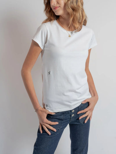 STARS EMBROIDERED T-SHIRT IN WHITE - Romi Boutique