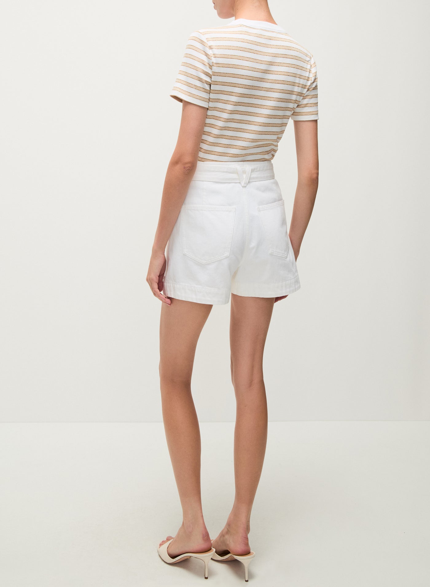 DEKALB RIBBED HENLEY T-SHIRT IN KHAKI/WHITE