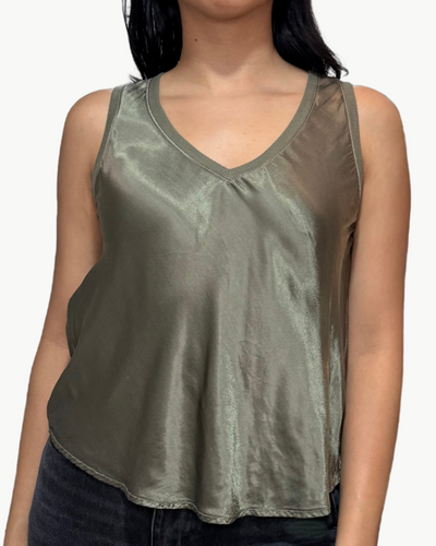 LIZ V NECK TANK IN OLIVE