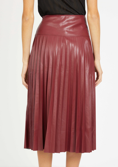 HENDRIX VEGAN LEATHER SKIRT IN CABERNET