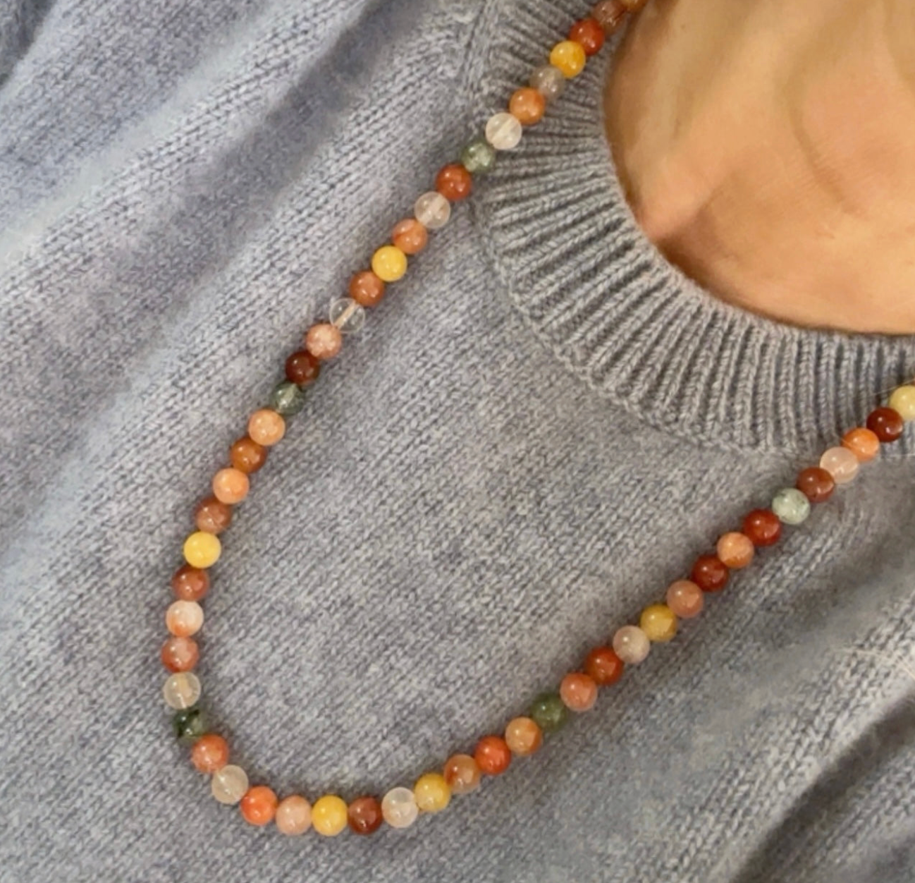 BEADED NECKLACE IN NATURAL - Romi Boutique