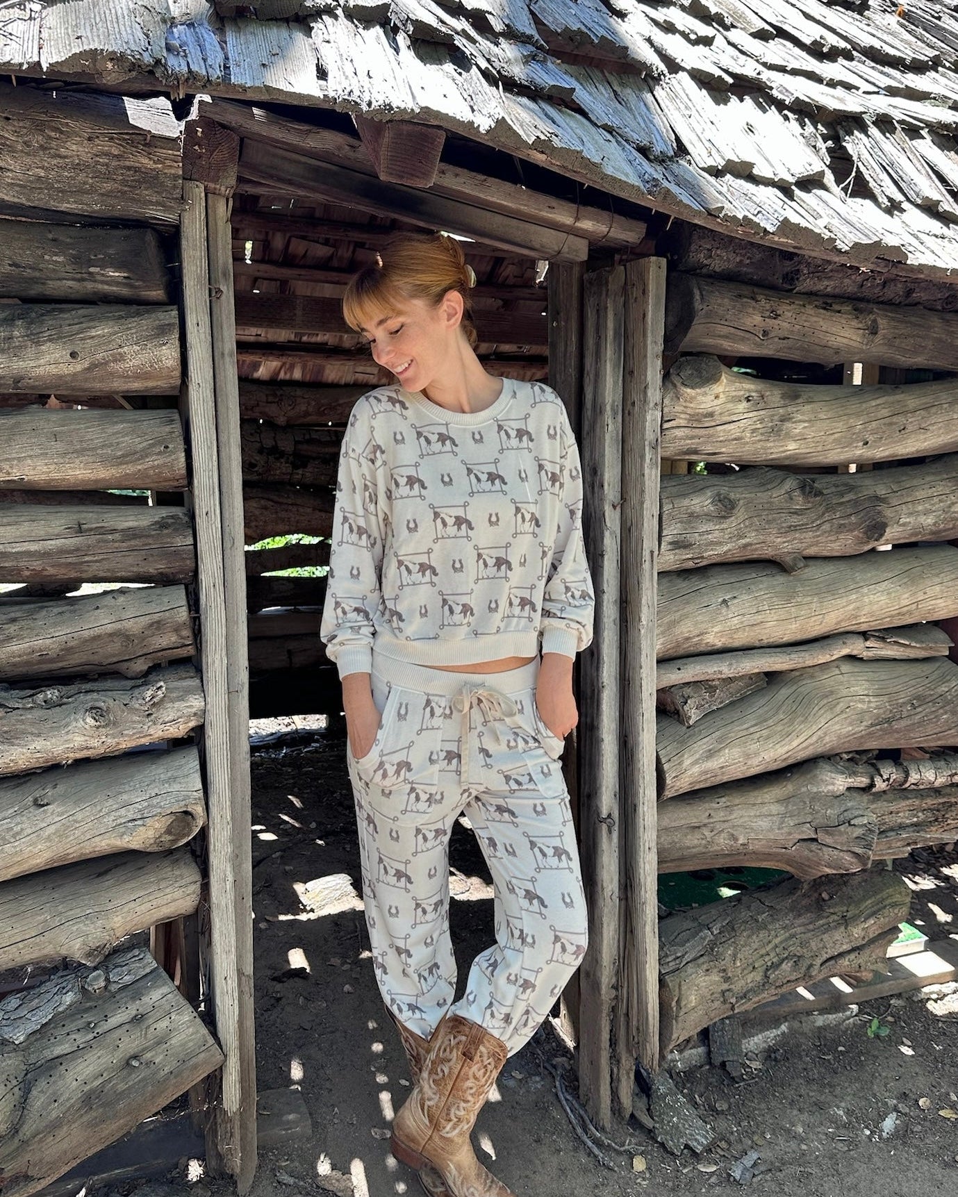 COZY TOP IN LASSO RODEO HORSE - Romi Boutique