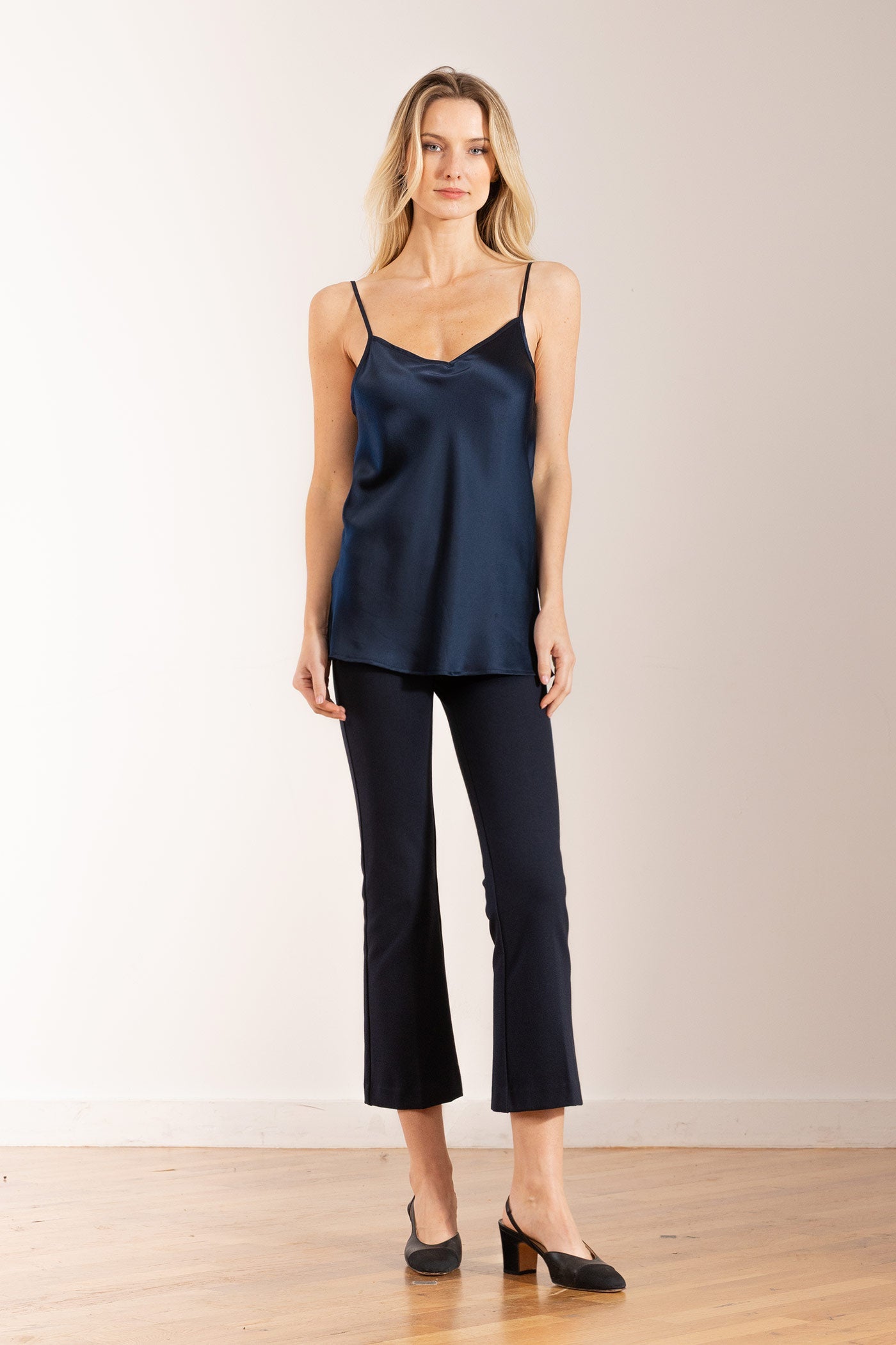 LEO IN 4-WAY STRETCH NAVY - Romi Boutique