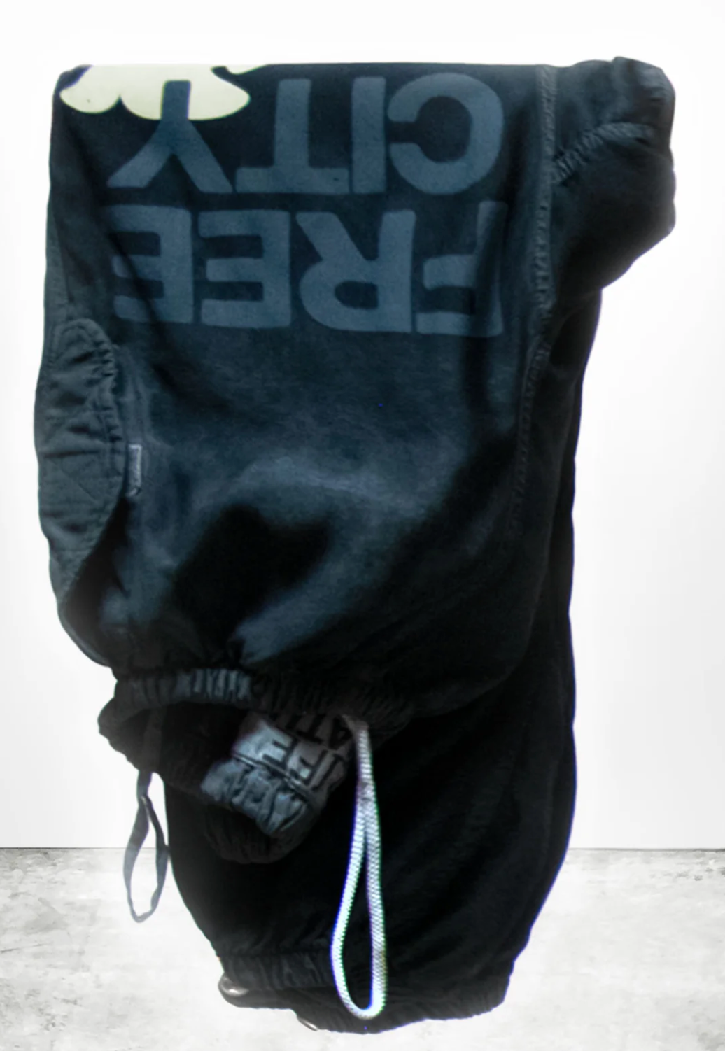 FLAP/SNAP FREECITYLARGE MATTE/SATIN AIRJUMP PANT IN SUPERBLACK