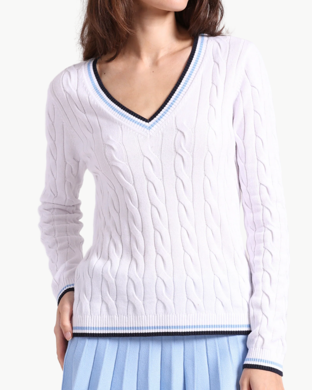 COTTON SPORTY CABLE V NECK IN WHITE/CAMEO BLUE