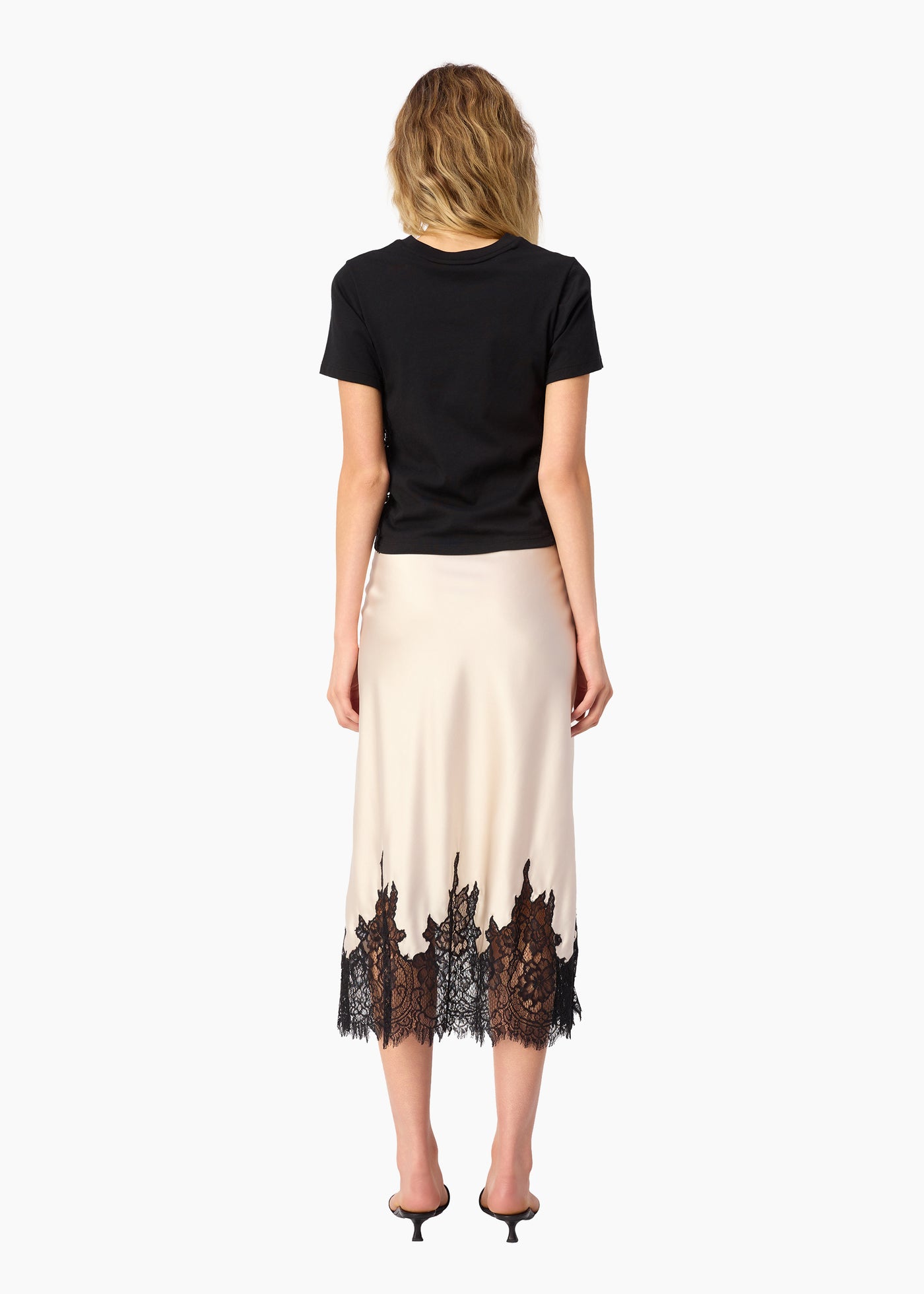 EBRA TOP IN BLACK - Romi Boutique