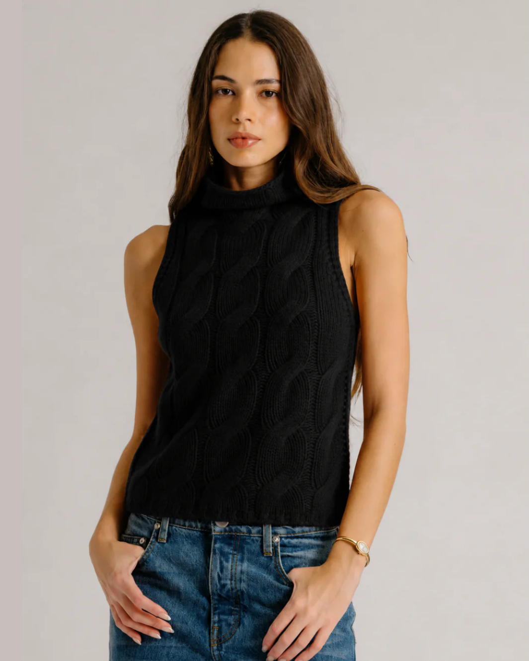 Salvia Sleeveless Cashmere Cable Turtleneck