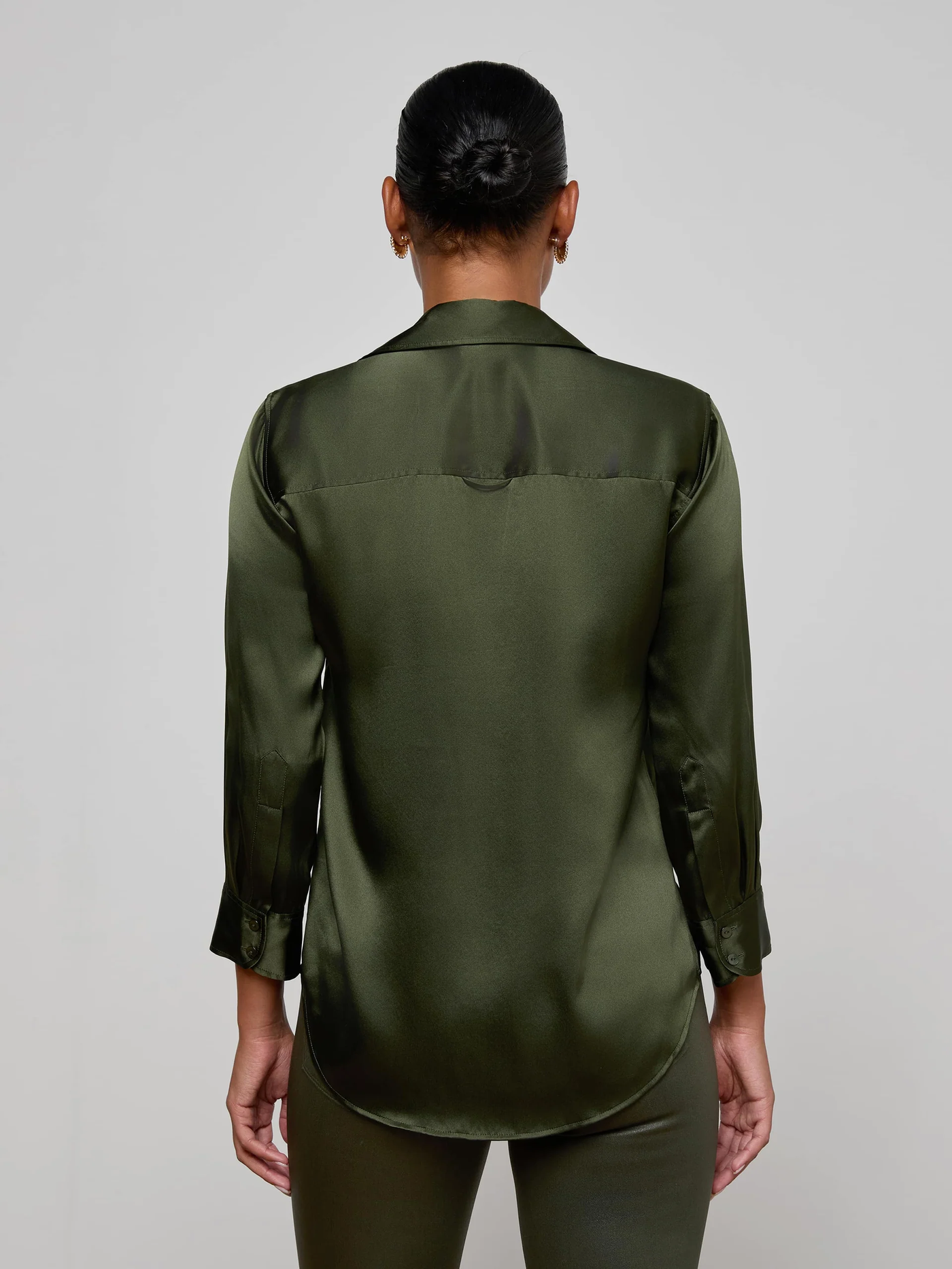 DANI 3/4 SLEEVE BLOUSE IN DEEP OLIVE
