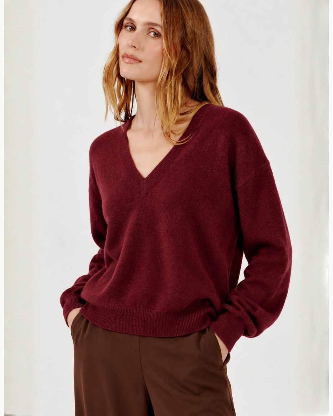 Kinsley Relaxed V-Nk