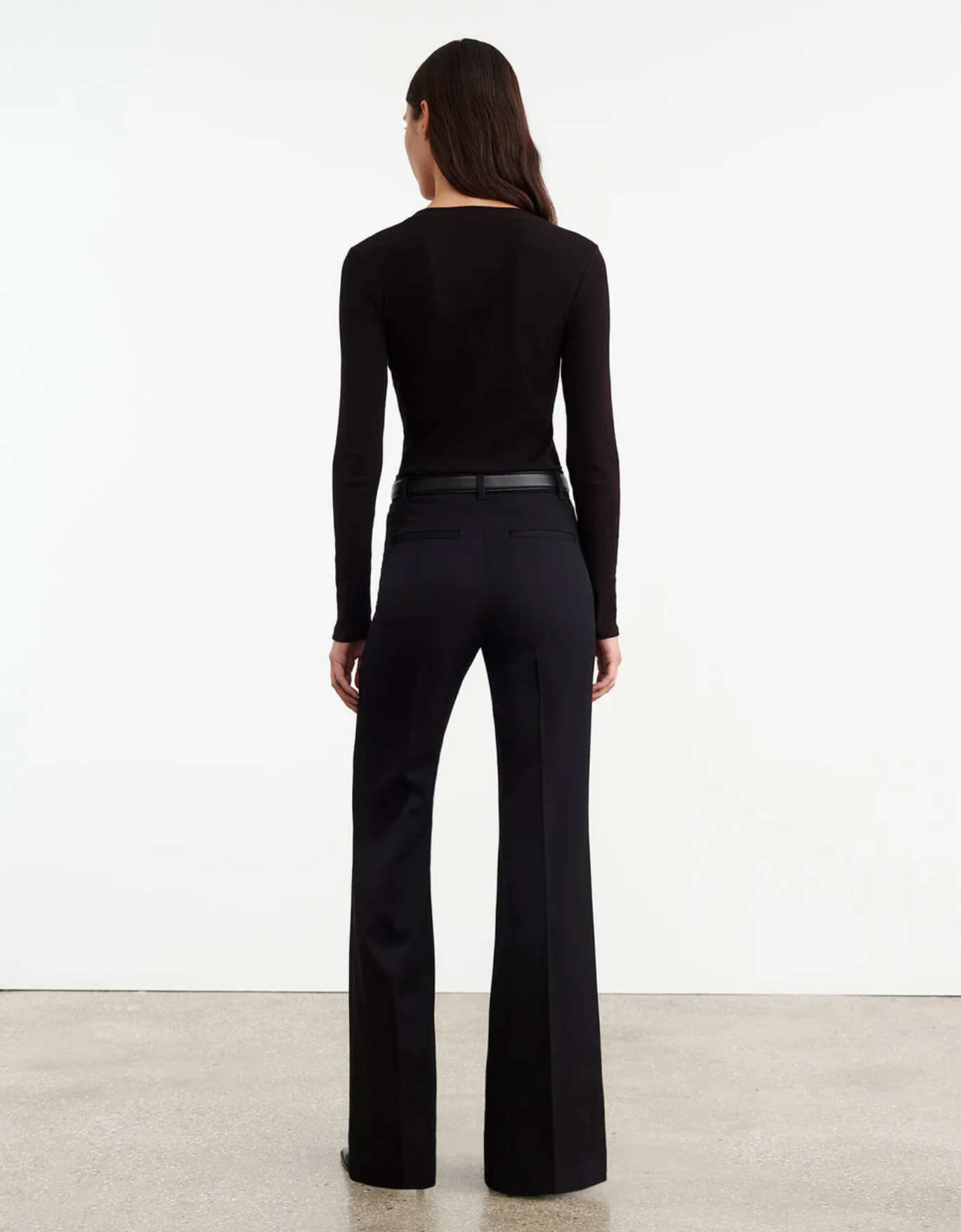 EMELIE TEE IN BLACK