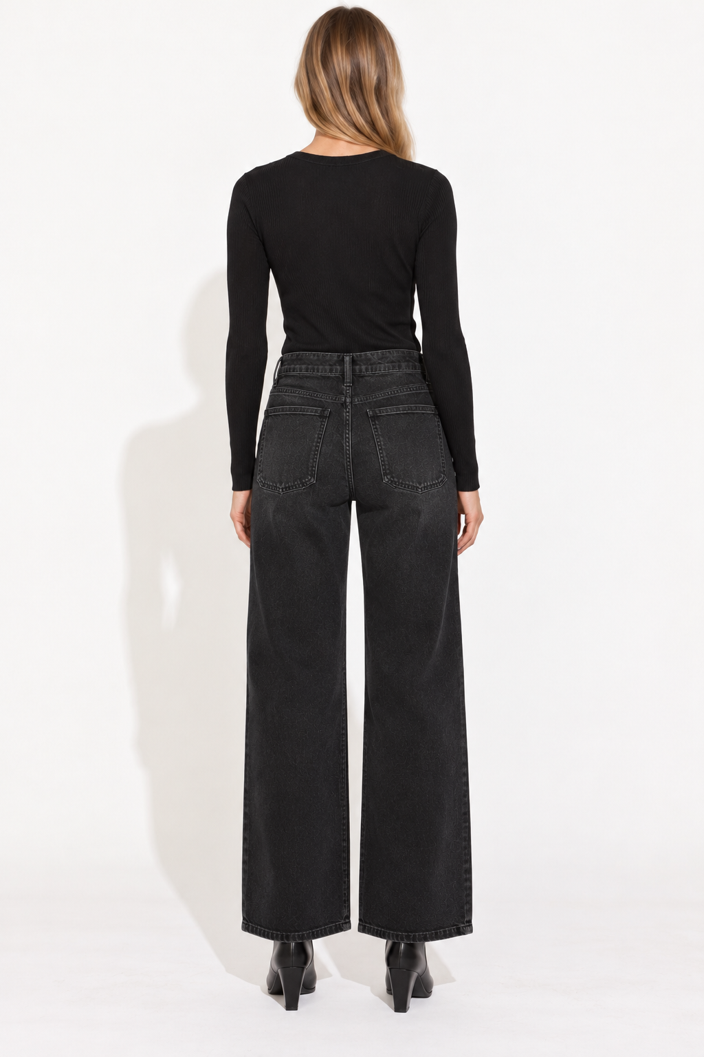 Betro Simone Elsa Baggy Jean at Romi Boutique