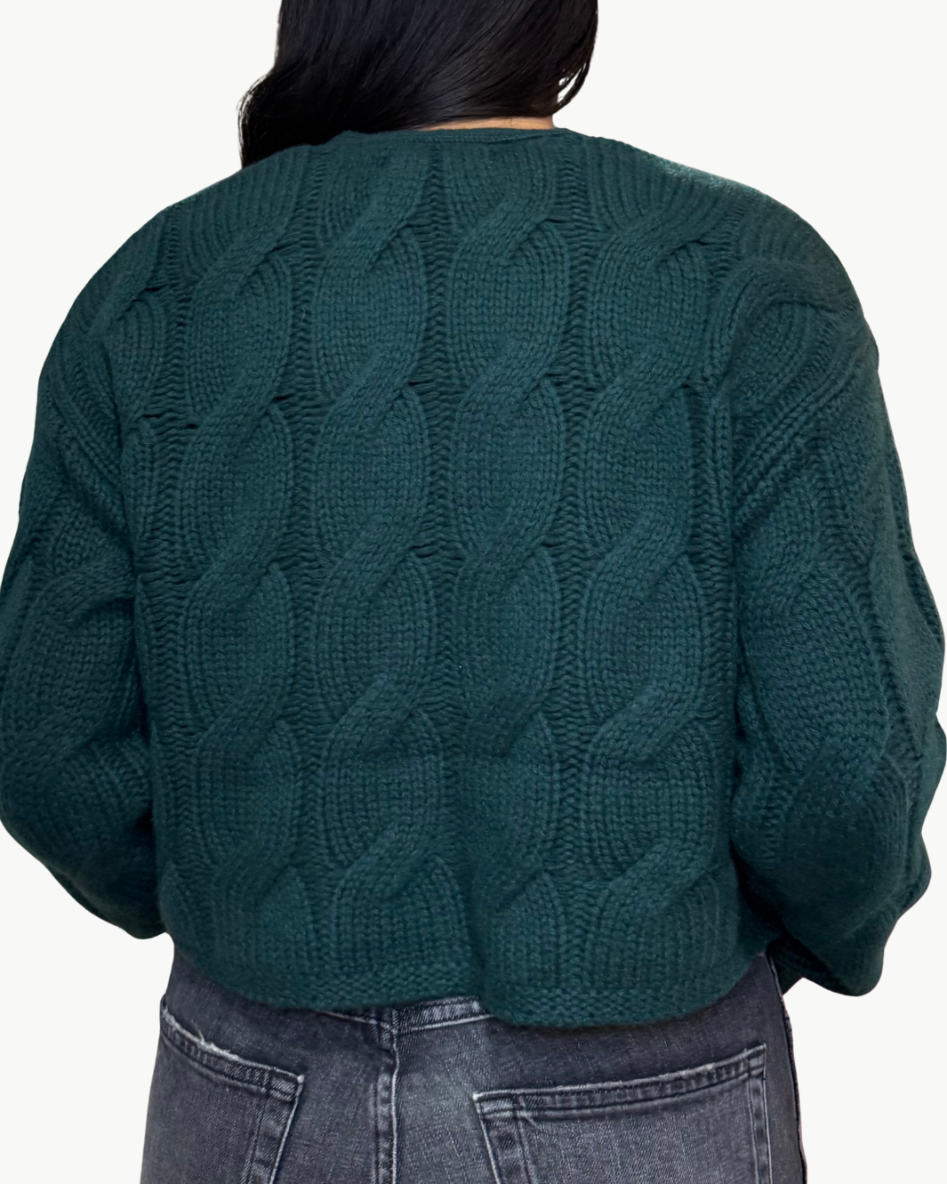 JOLIE V-NECK CROPPED CASHMERE CABLE KNIT CARDIGAN IN SACRAMENTO