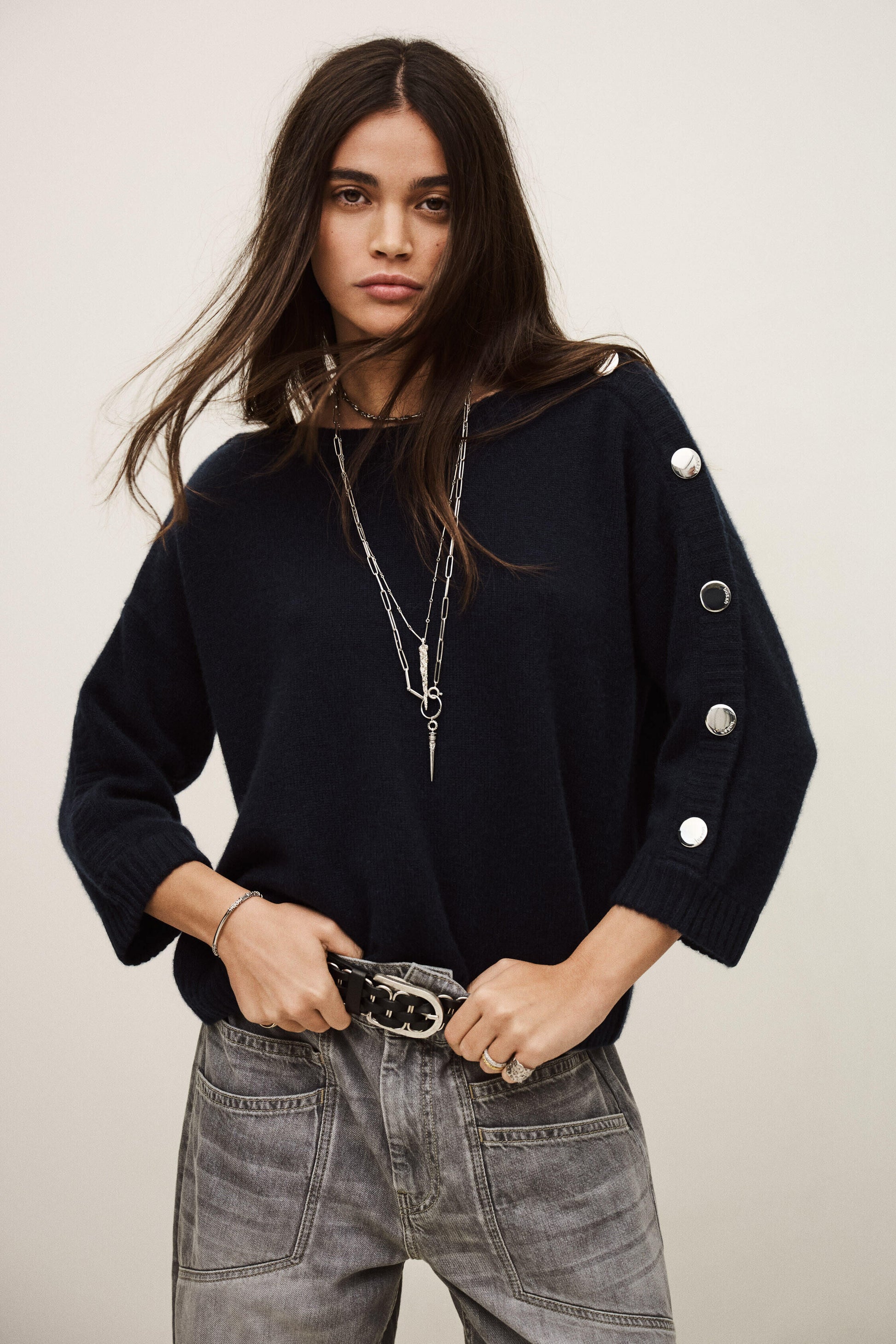 CLASSY JUMPER IN NAVY - Romi Boutique