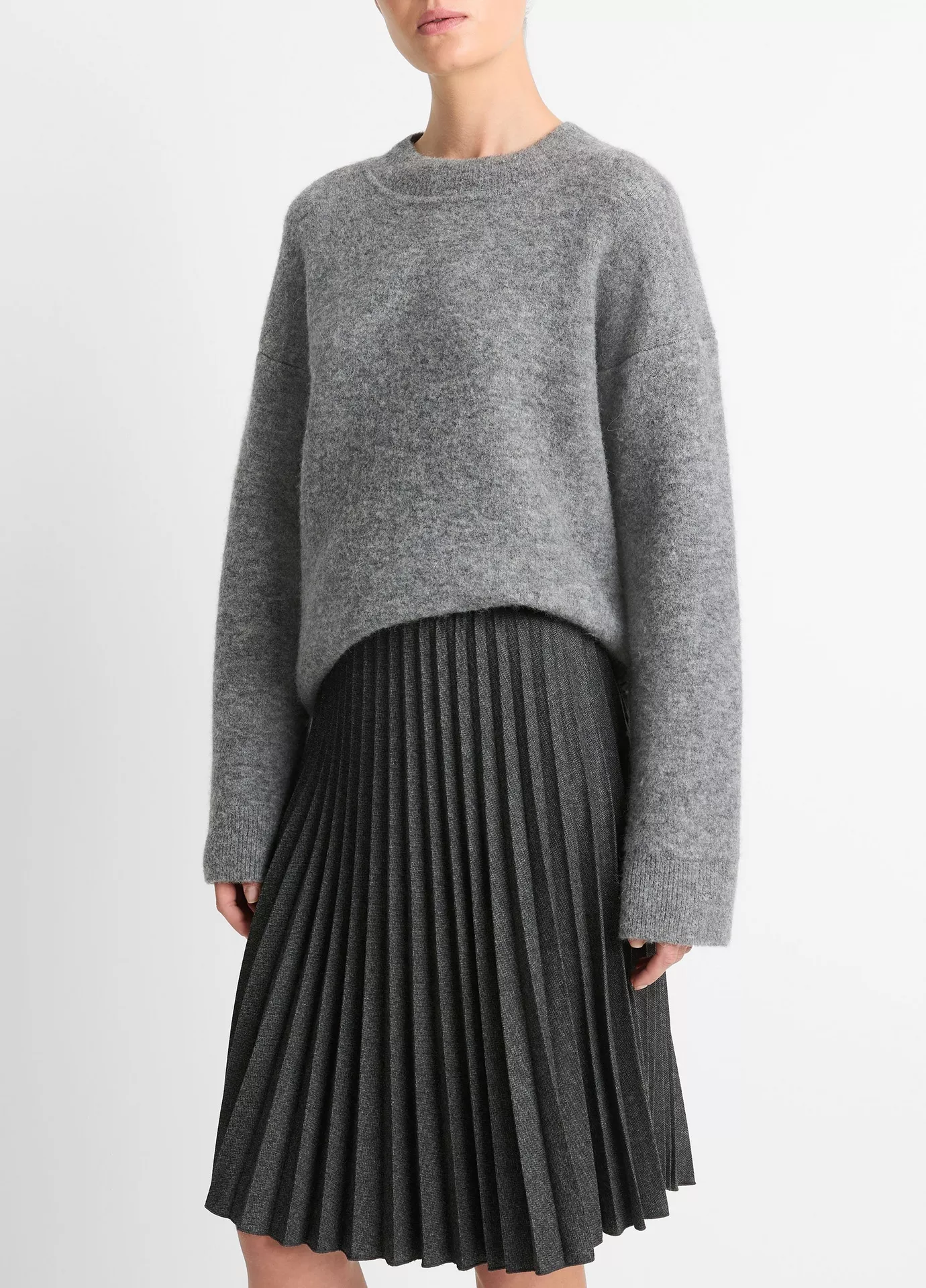 MID RISE PLEATED HERRINGBONE MIDI SKIRT IN CHARCOAL