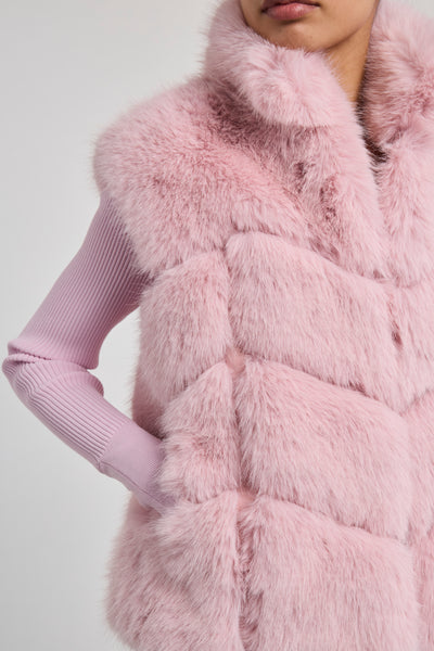 ROSARIO FAUX FUR VEST IN BALLET SLIPPER