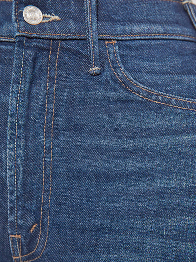 THE HUSTLER FLOOD FRAY IN KICKS AND RIFFS