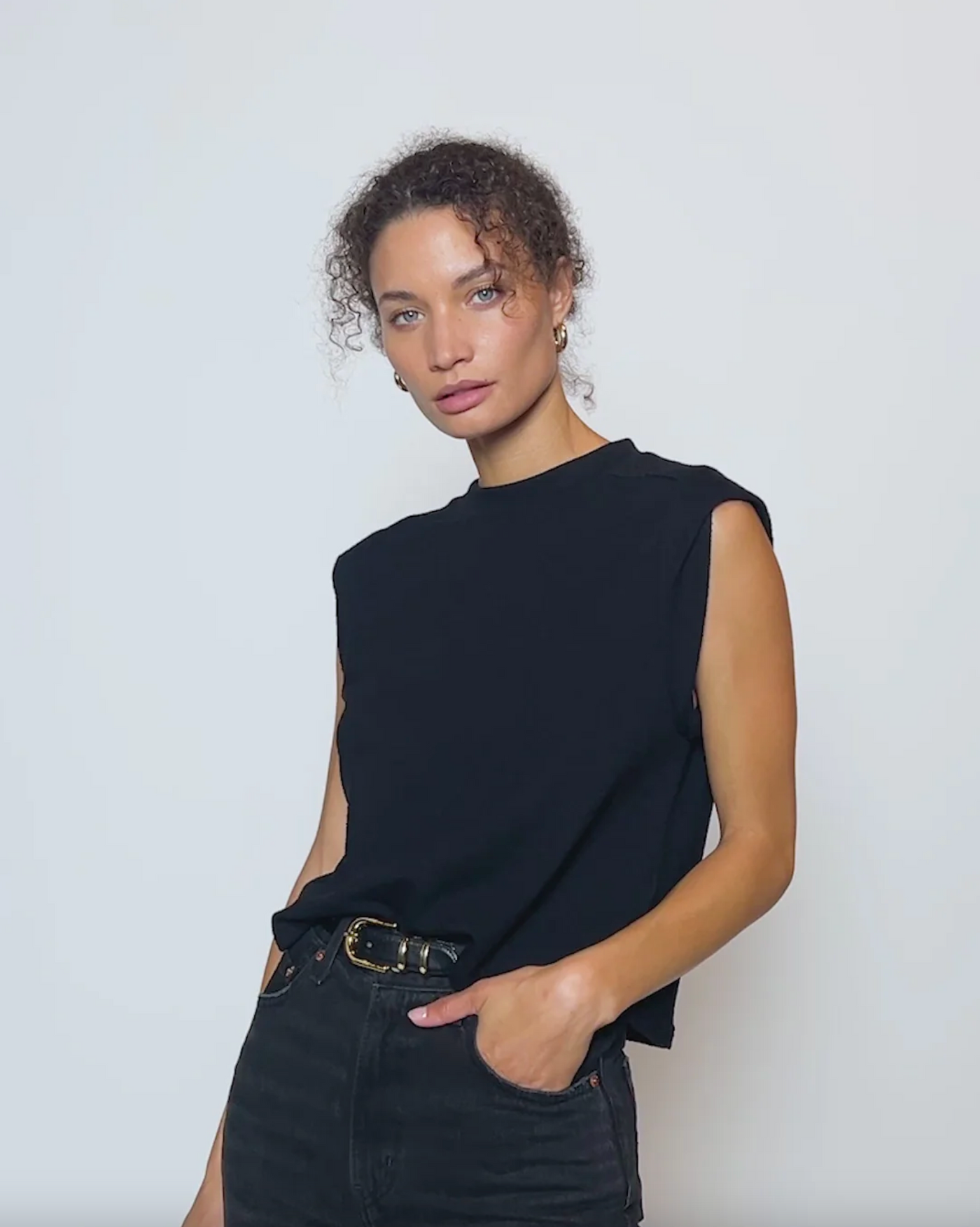 MAE ROLLED SLEEVE TANK IN JET BLACK