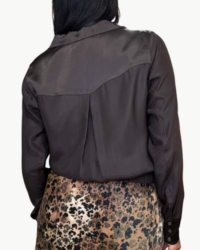 GO HEPBURN SHACKET IN JAVA