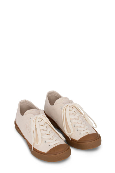 CLASSIC LOW SNEAKERS IN EGRET - Romi Boutique