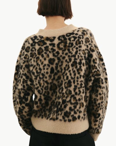 ZAMIRA SWEATER IN CAMEL LEOPARD - Romi Boutique