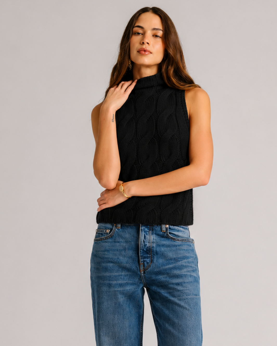 Salvia Sleeveless Cashmere Cable Turtleneck