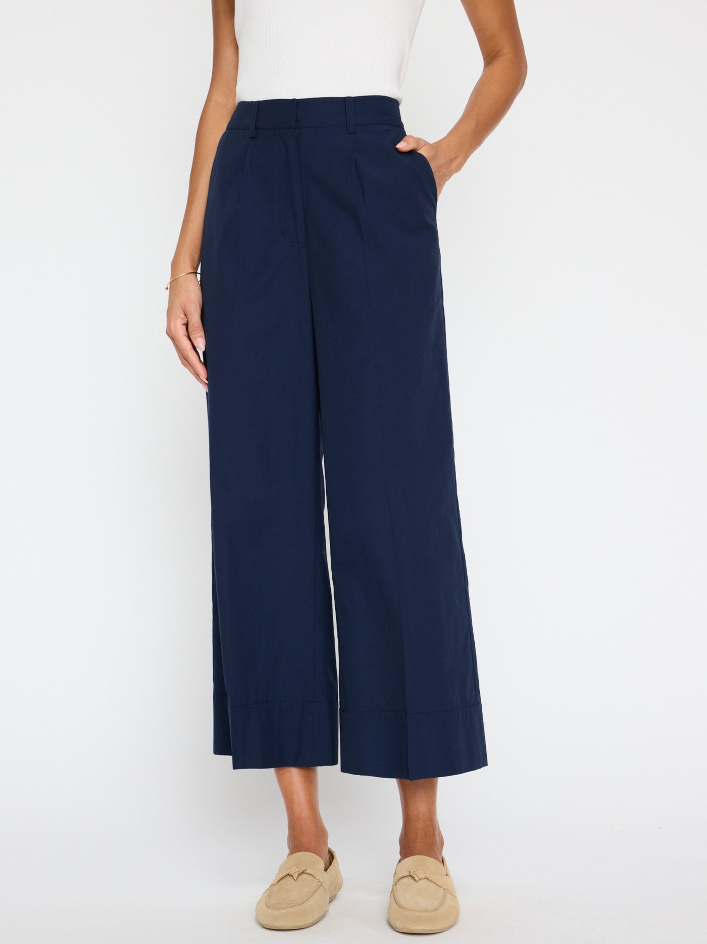 JOYA CROPPED PANT IN NAVY