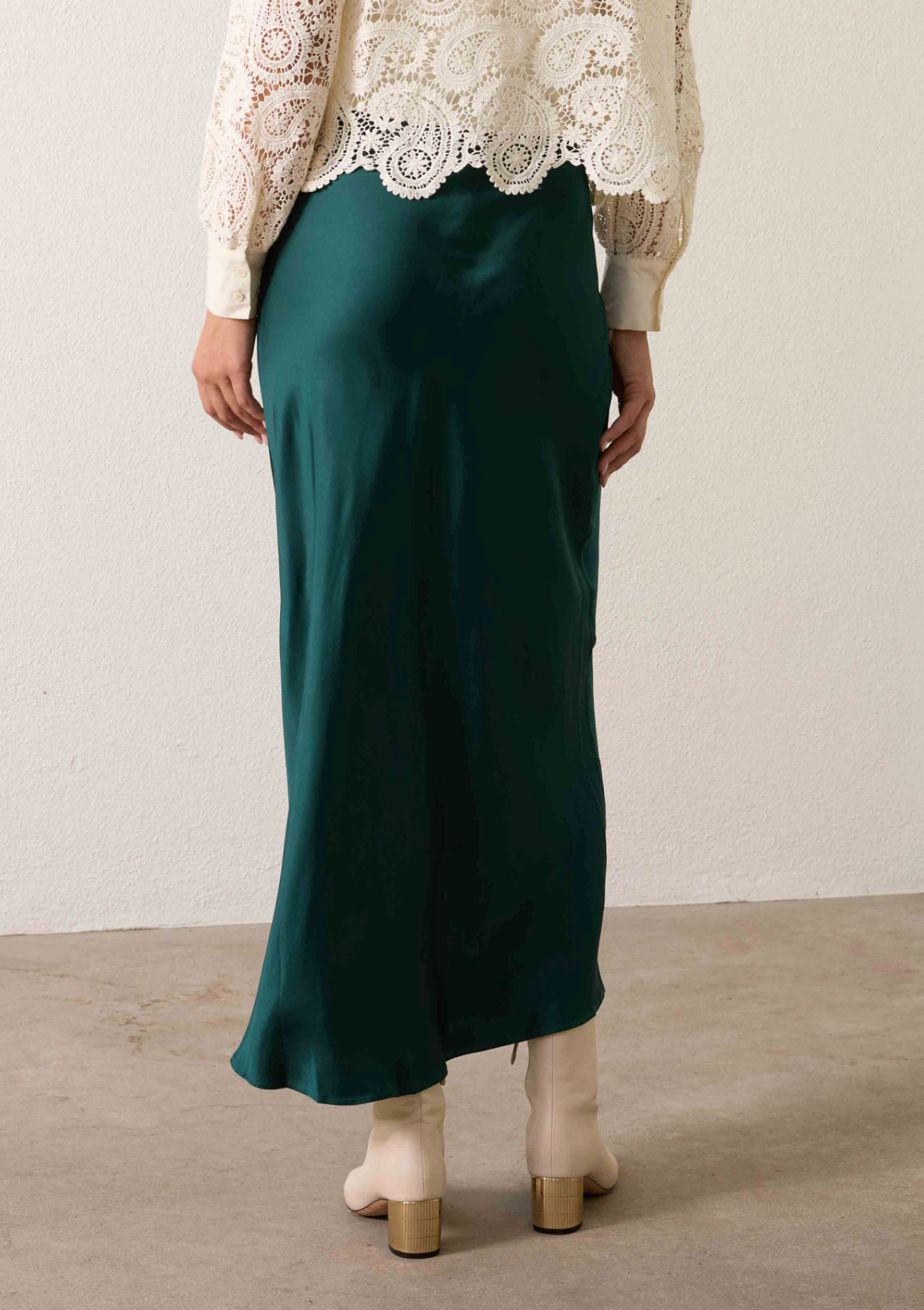 BRIA SKIRT IN SEA MOSS - Romi Boutique