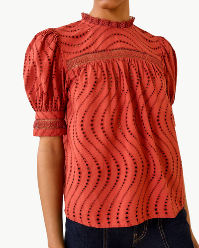 VIRGINIA LACE COLLAR SHORT SLEEVE BLOUSE IN CLARET