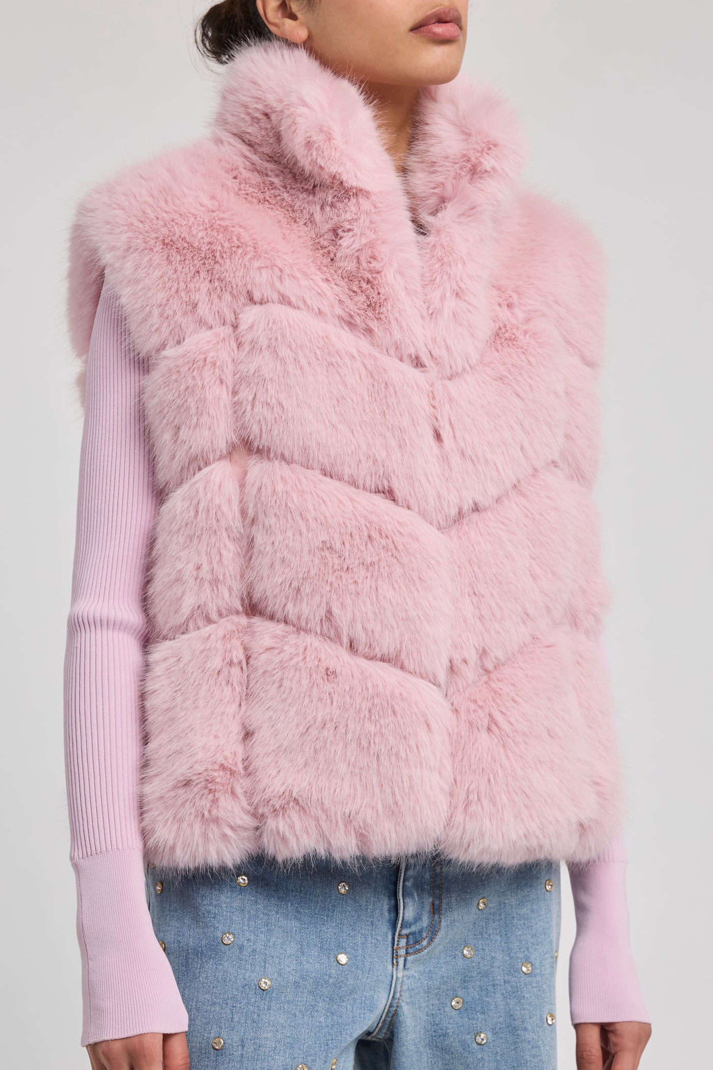 ROSARIO FAUX FUR VEST IN BALLET SLIPPER