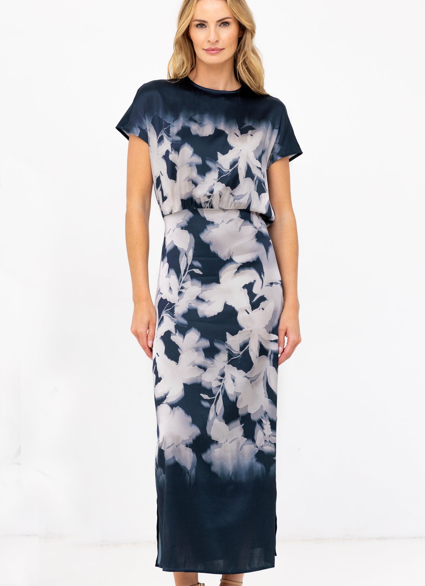 GO SLOUCH DRESS PLACED IN BLUE BIRD FLORAL DYE