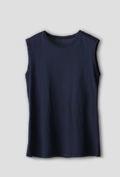 MUSCLE TANK IN NAVY - Romi Boutique