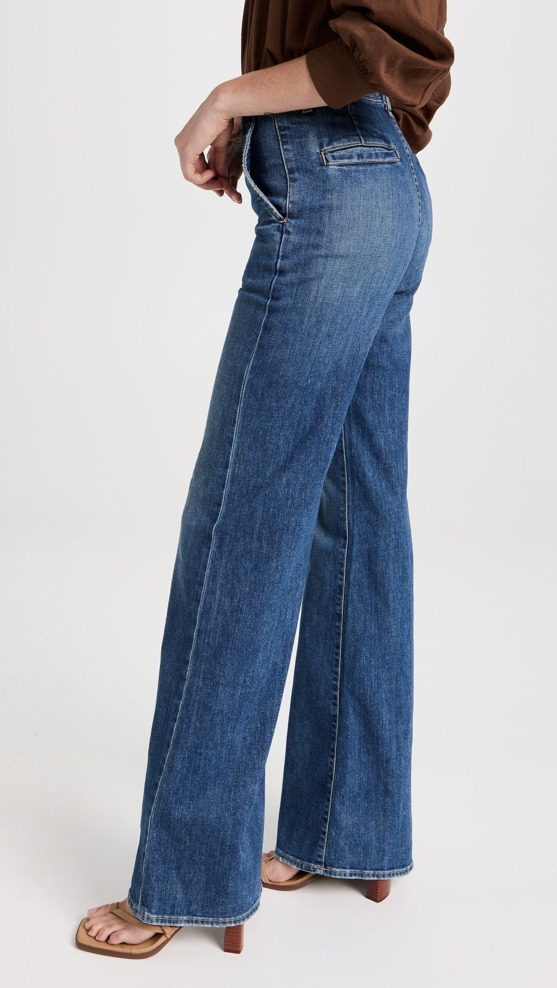 ANNA JEAN IN CLASSIC WASH