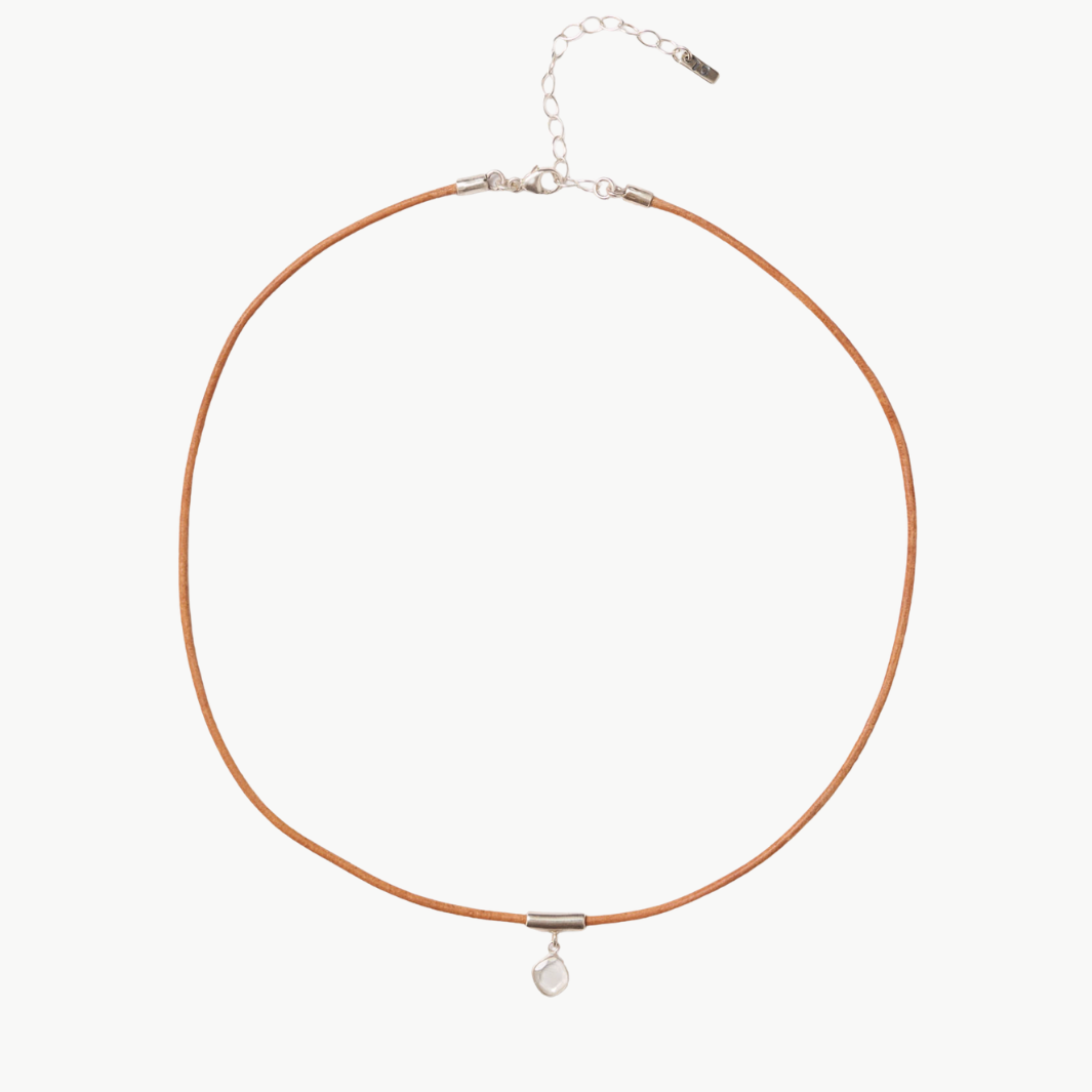 MOISSANITE SLICE CHOKER IN CAMEL LEATHER - Romi Boutique