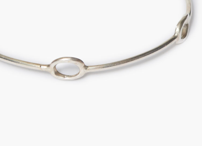 CIRCLET BRACELET IN SILVER - Romi Boutique