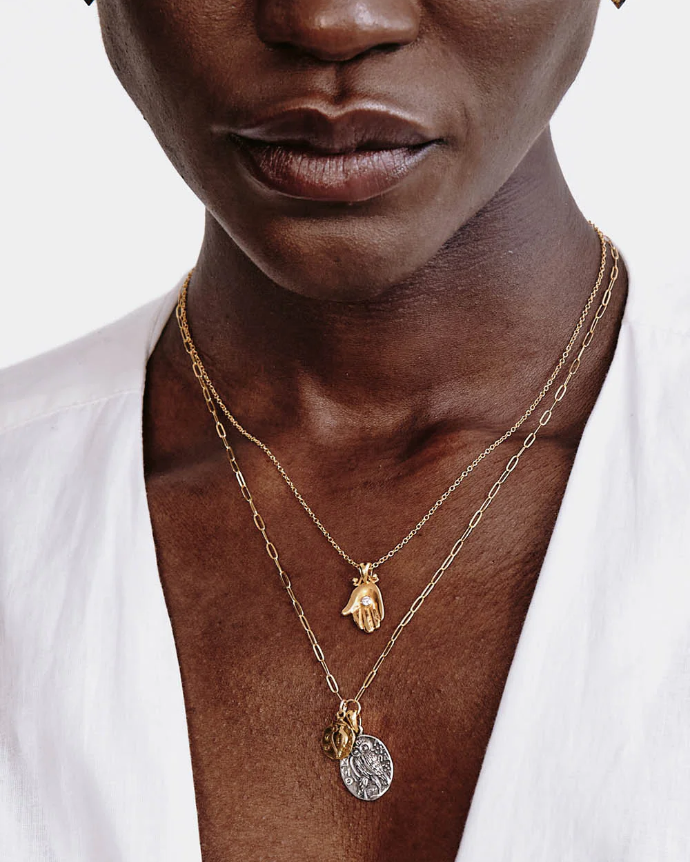 DIAMOND GIVING HAND NECKLACE IN YELLOW GOLD by Chan Luu - Romi Boutique