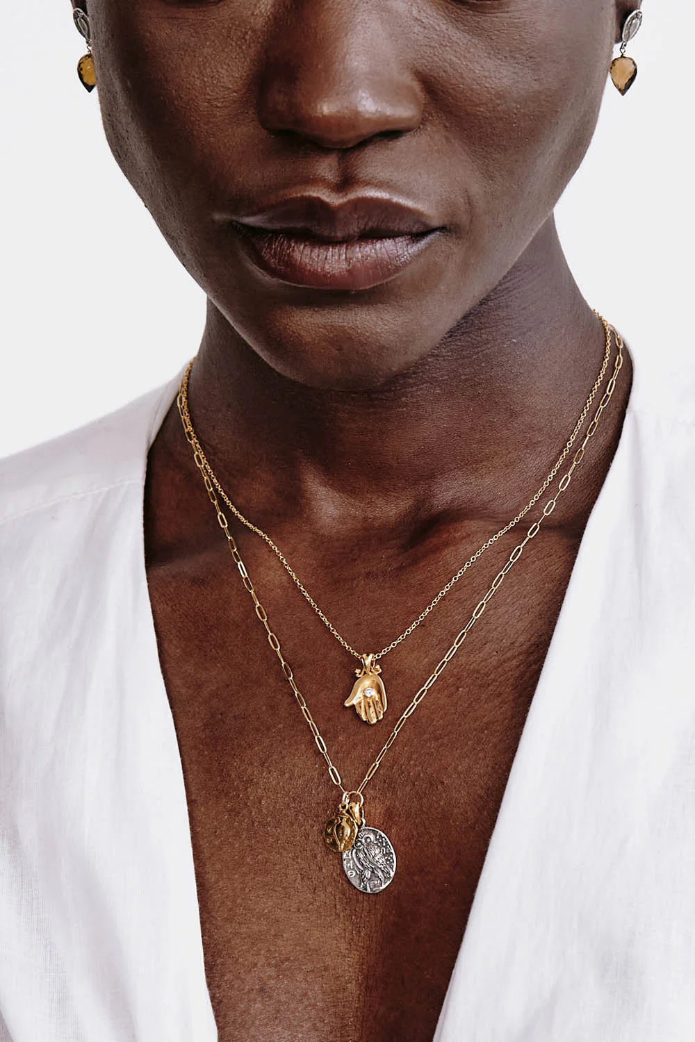 DIAMOND GIVING HAND NECKLACE IN YELLOW GOLD by Chan Luu - Romi Boutique