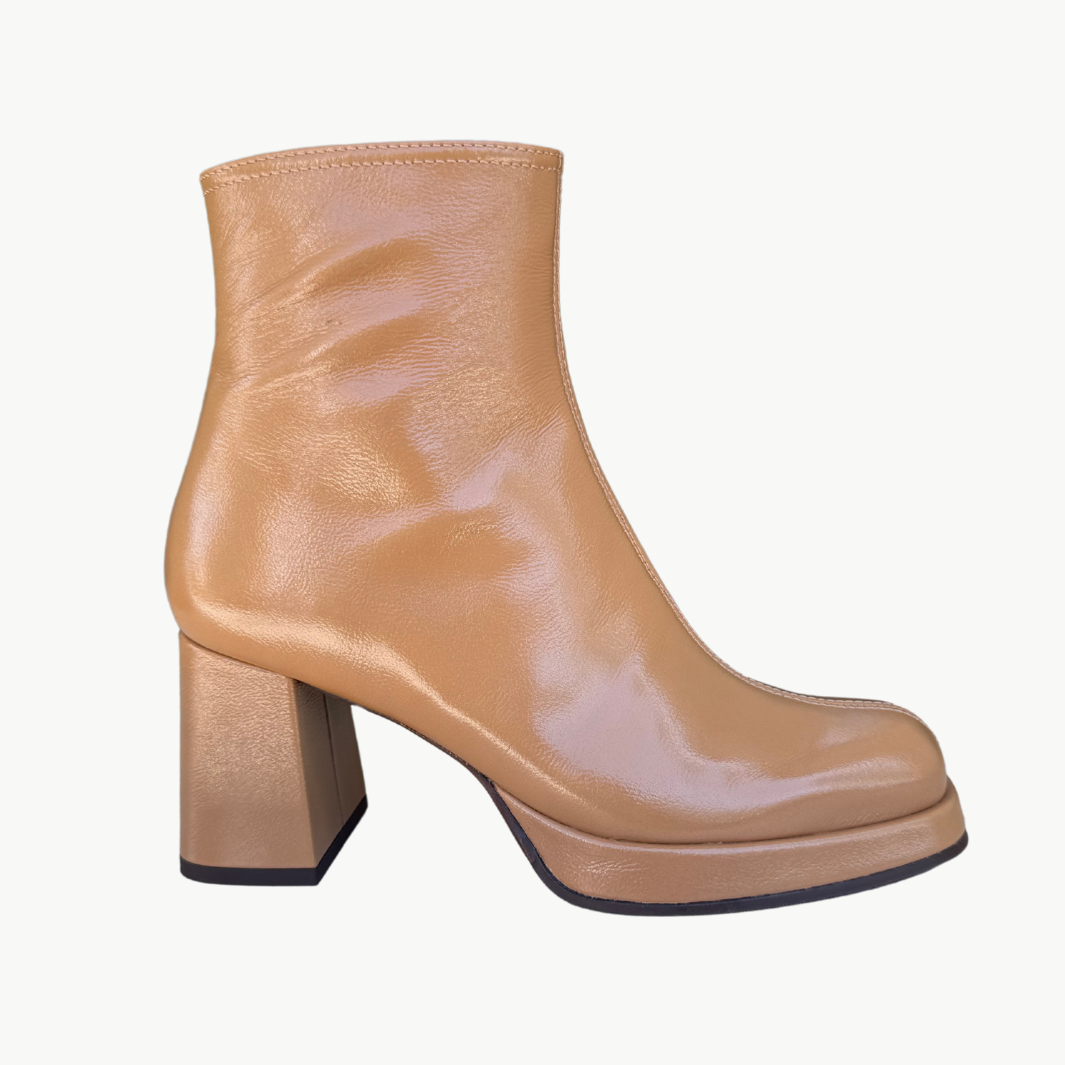 KENTIN IN NUDE by Chie Mihara - Romi Boutique