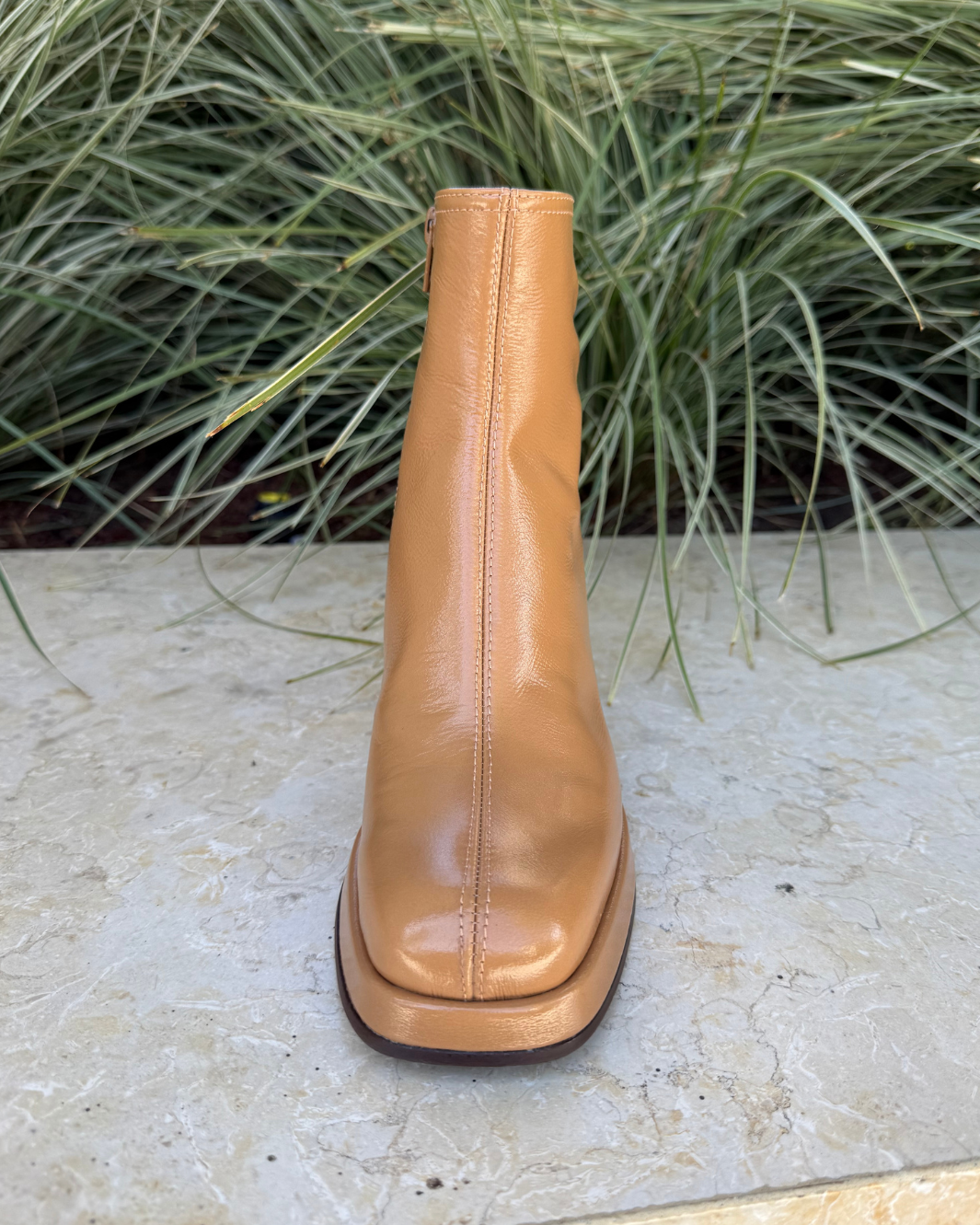 KENTIN IN NUDE by Chie Mihara - Romi Boutique