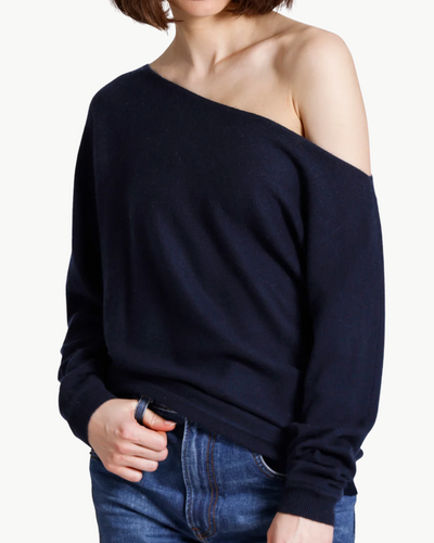 CASHMERE OFF THE SHOULDER TOP IN NAVY