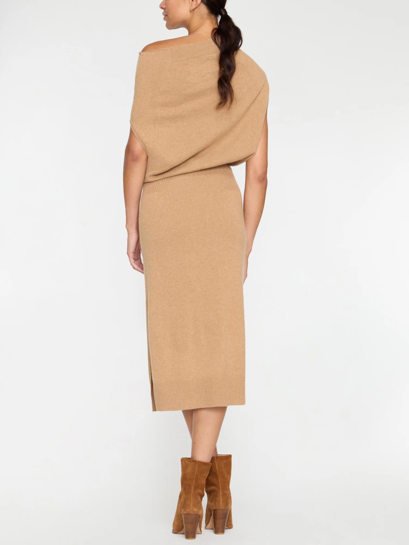 LORI SLEEVELESS DRESS IN CAMEL - Romi Boutique