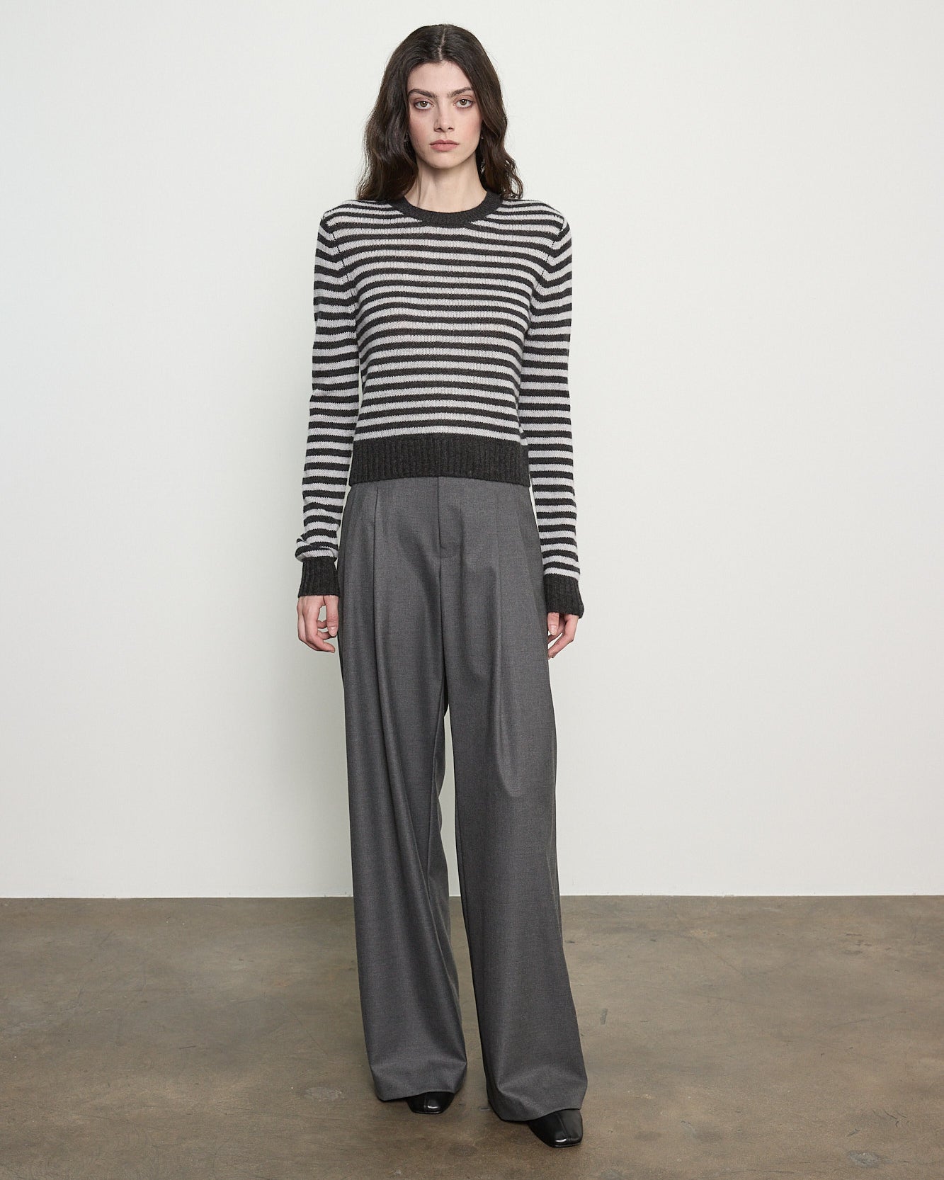 Cashmere Shrunken Crew