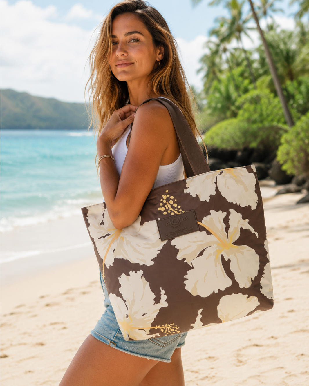 Tahaa Day Tripper Tote Bag
