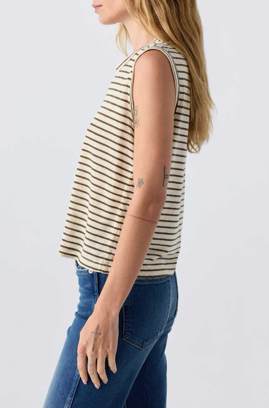 SLEEVELESS LOVE TEE IN RESEDA MULTI - Romi Boutique