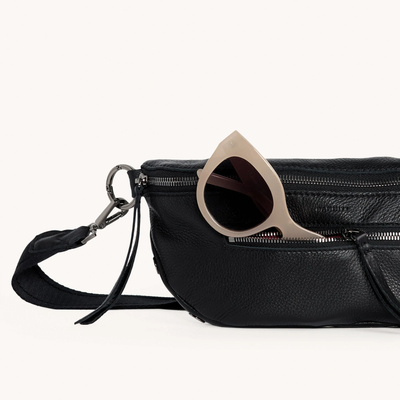 CHARLES CROSSBODY MED IN BLACK/GUNMETAL