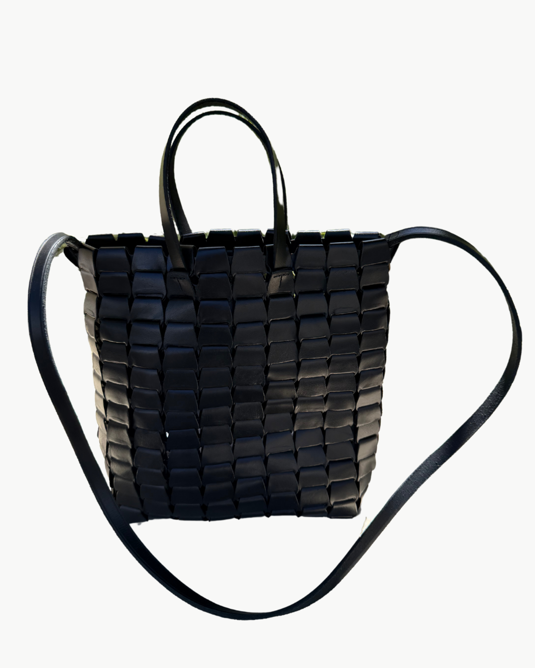 LINK TOTE IN BLACK by Dragon Diffusion - Romi Boutique