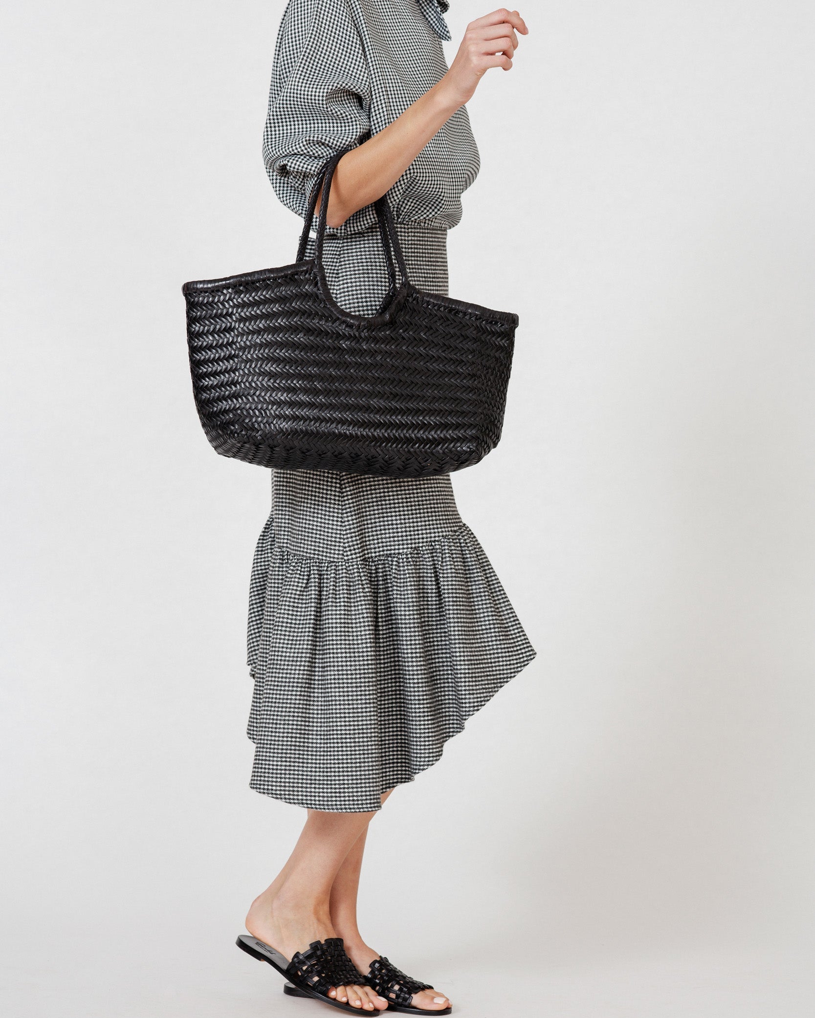 NANTUCKET BASKET BIG IN BLACK - Romi Boutique