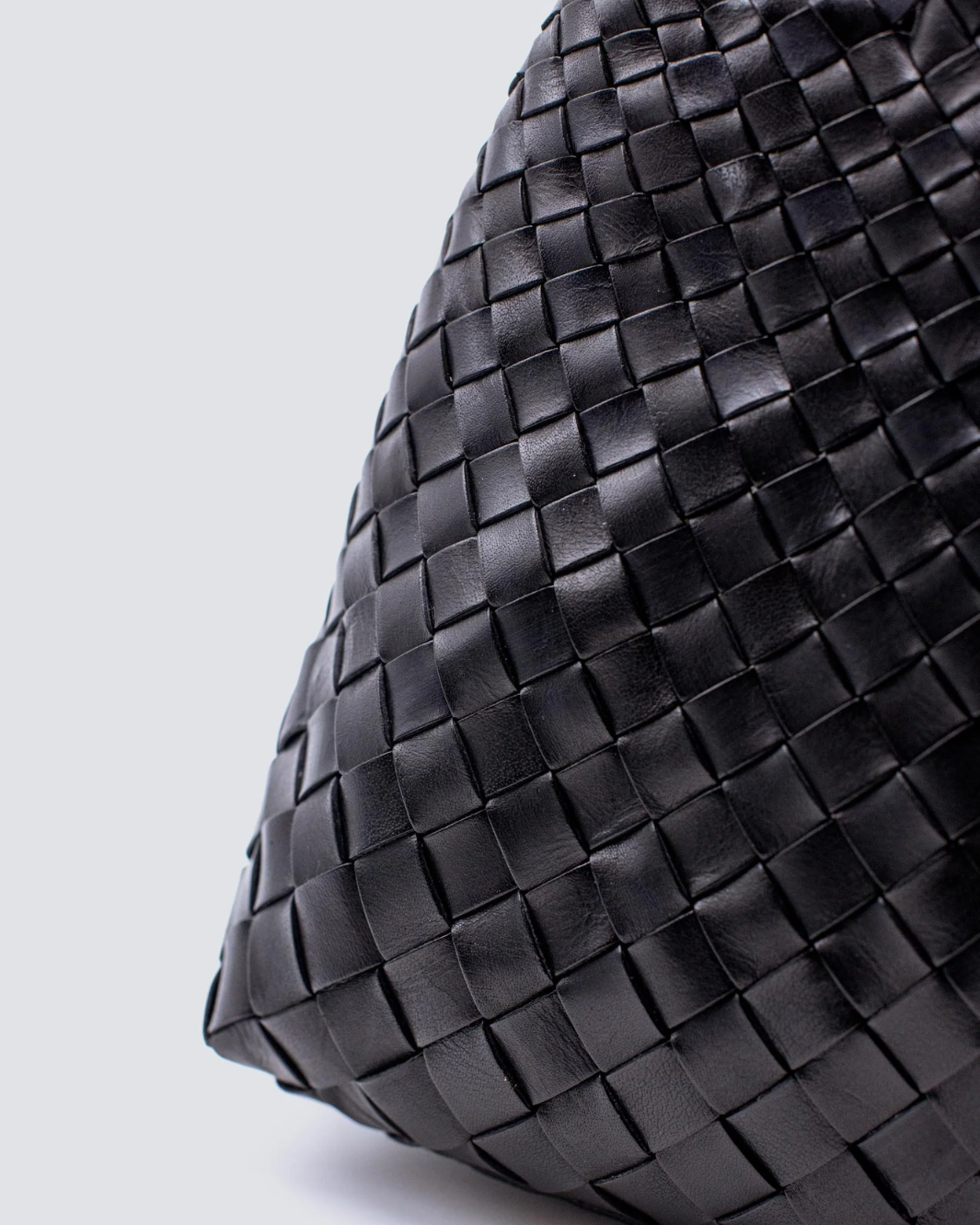SANTA CROCE BIG IN BLACK - Romi Boutique