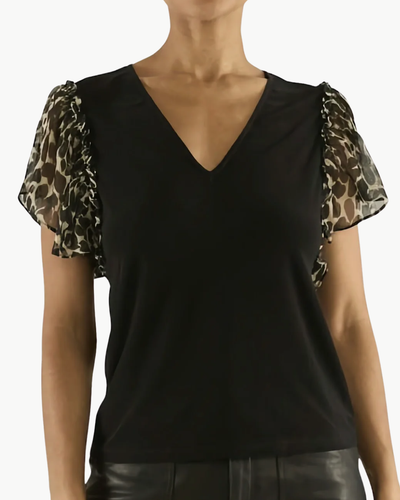 LYSETTE V-NECK FLUTTER SLEEVE TOP IN BLACK/BONE FOLIAGE
