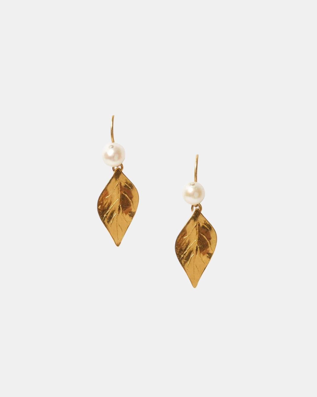 FALLING LEAF DROP EARRINGS IN WHITE PEARL - Romi Boutique